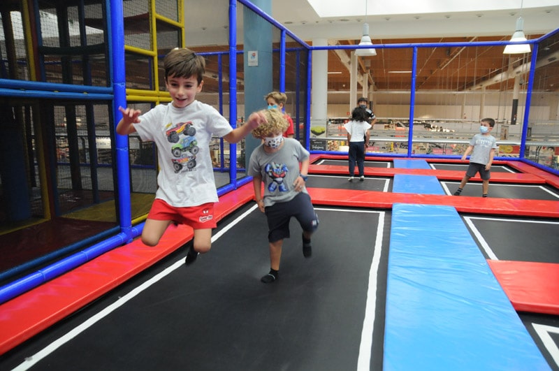 kids-active-jump